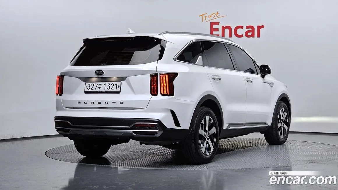 Kia Sorento — фото 6