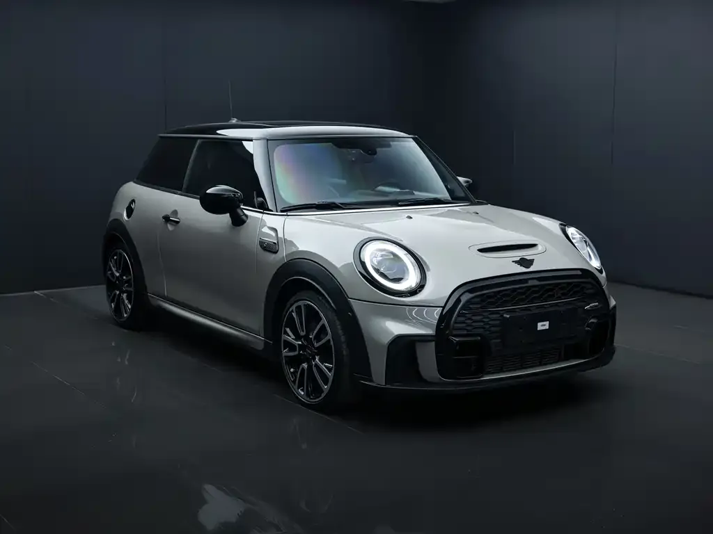 MINI Cooper (3-door) 2024 из CN, фото 2