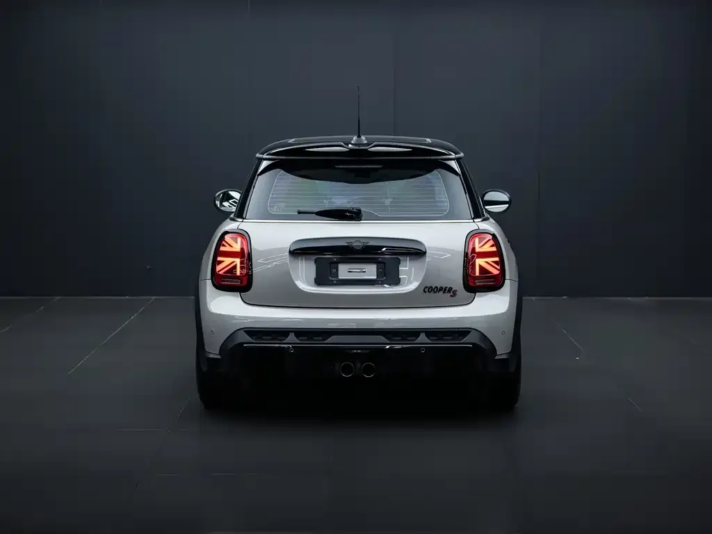 MINI Cooper (3-door) 2024 из CN, фото 8