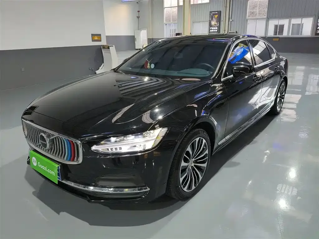 Volvo S90 2023 из CN, фото 1