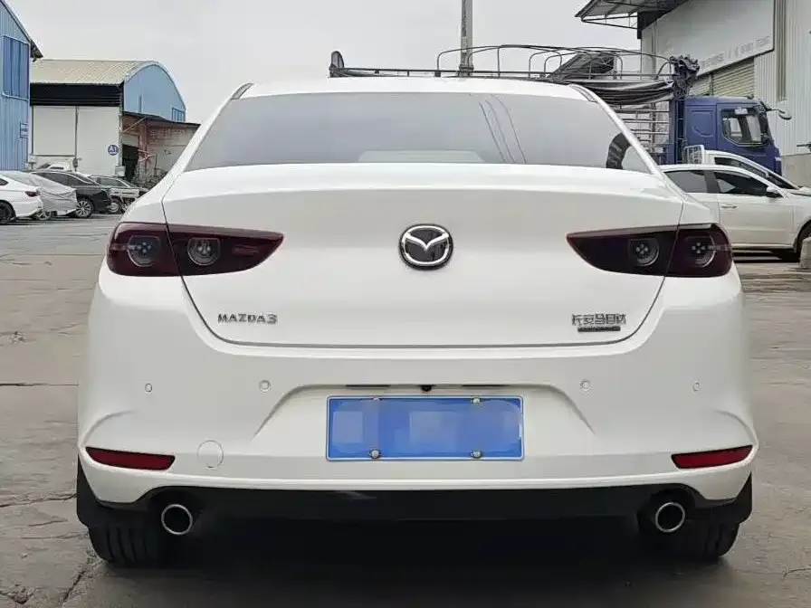 Mazda 3 Axela 2022 из CN, фото 2