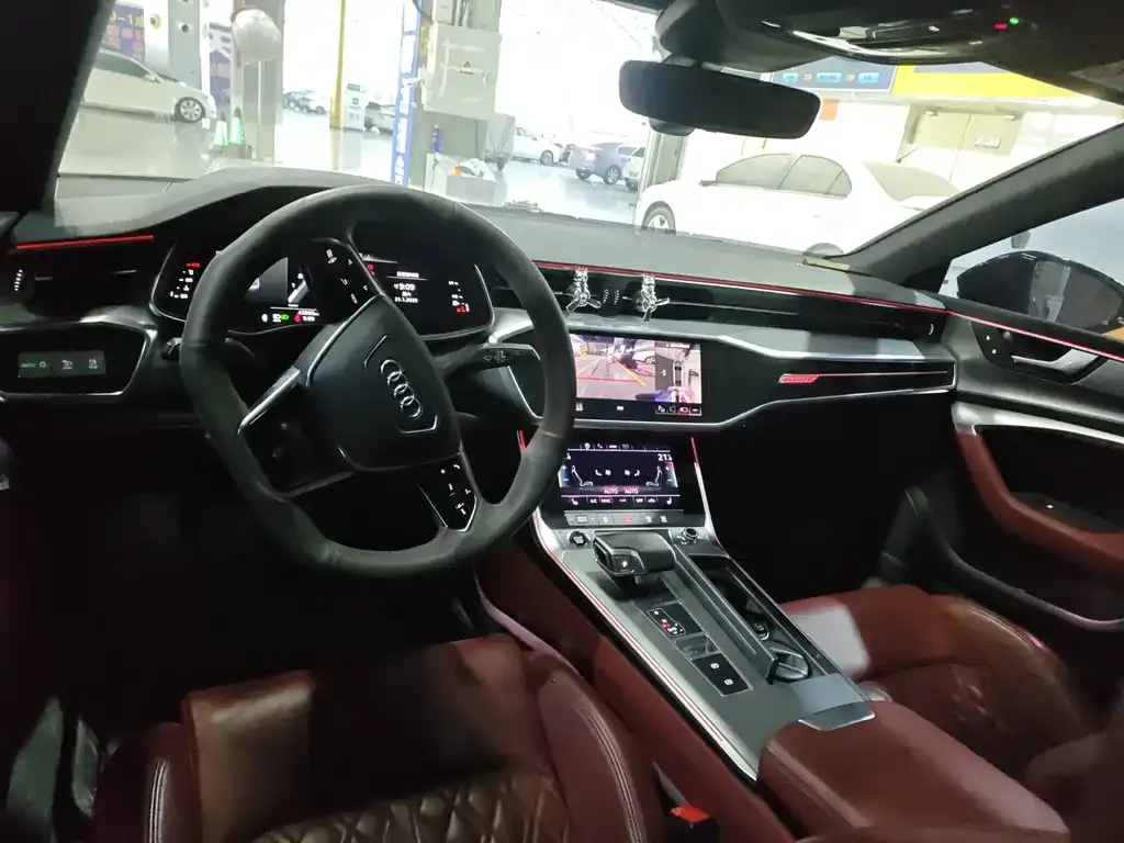 Audi A7L 2023 из CN, фото 7