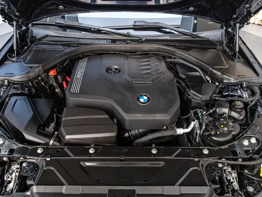BMW 3 Series 2023 из CN, фото 8