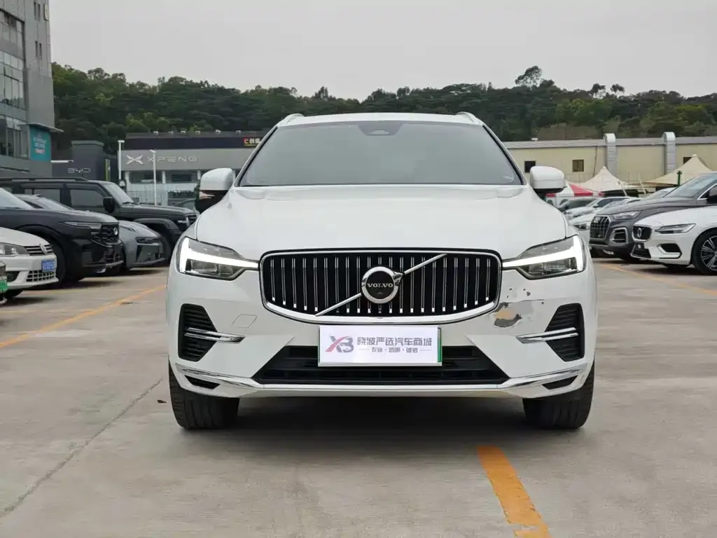 Volvo XC60 PHEV 2022 из CN, фото 2