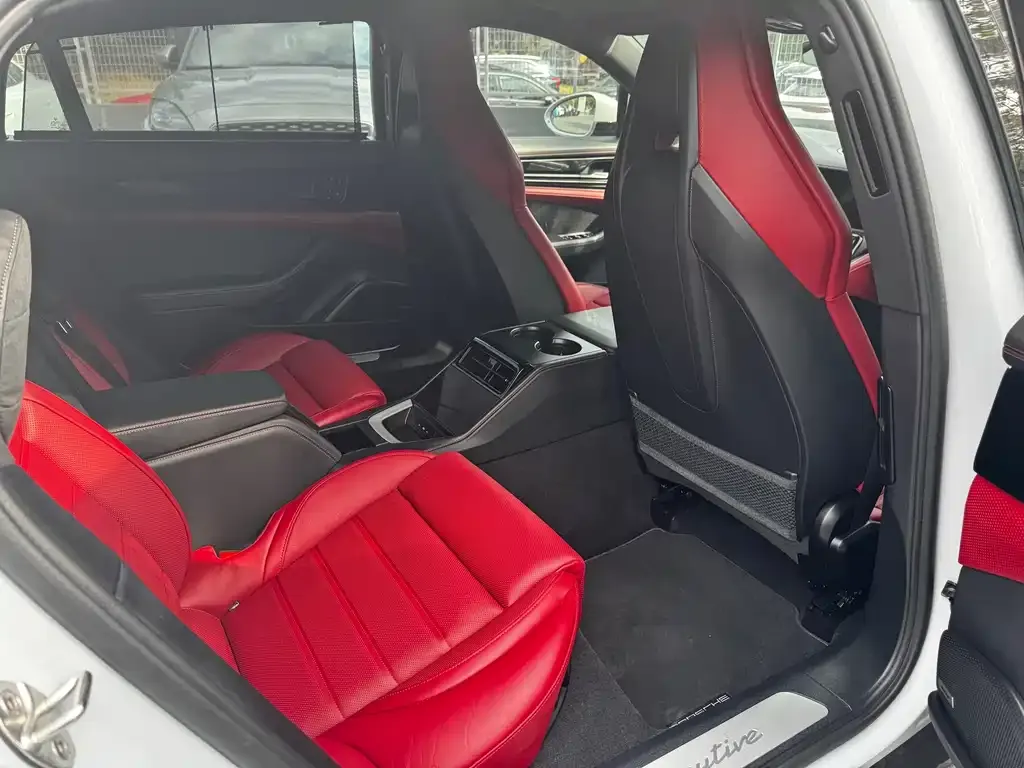 Porsche Panamera 2024 из CN, фото 7