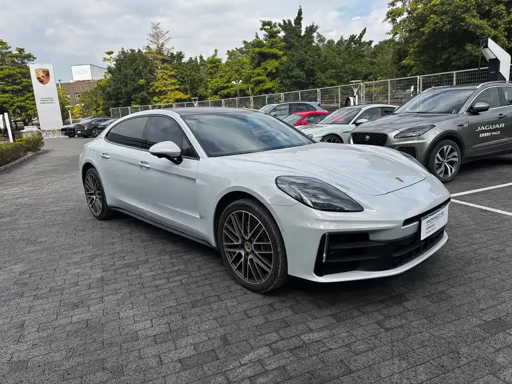 Porsche Panamera 2024 из CN, фото 9