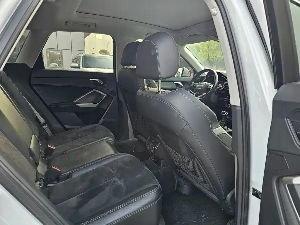 Audi Q3 2021 из CN, фото 6