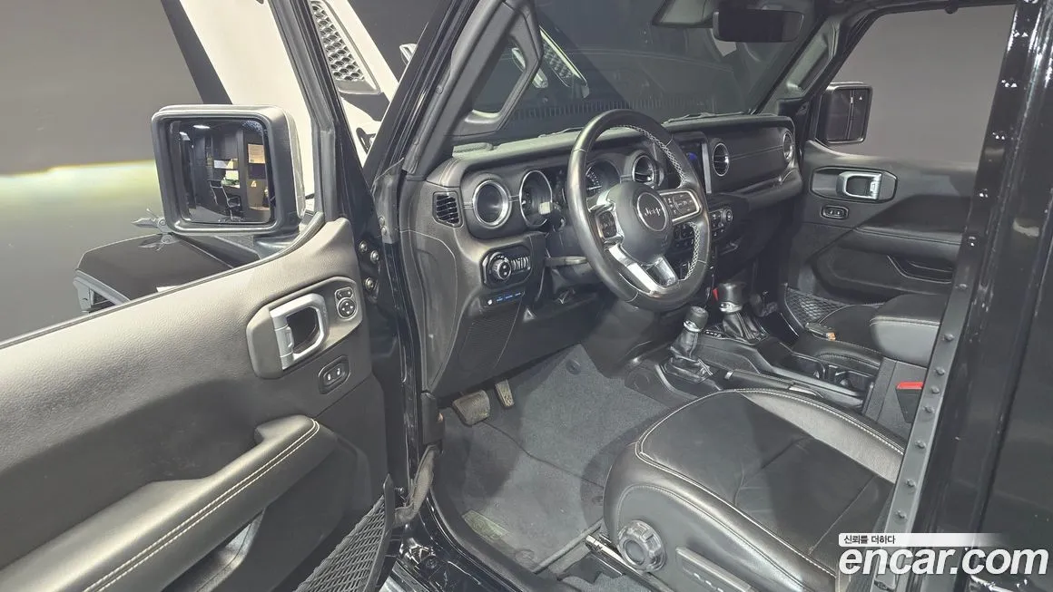 Jeep Wrangler 2022 из KR, фото 9