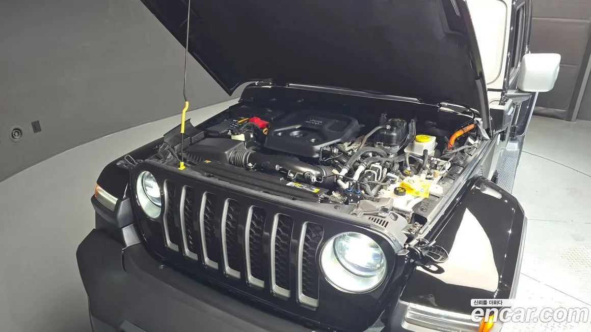 Jeep Wrangler 2022 из KR, фото 2