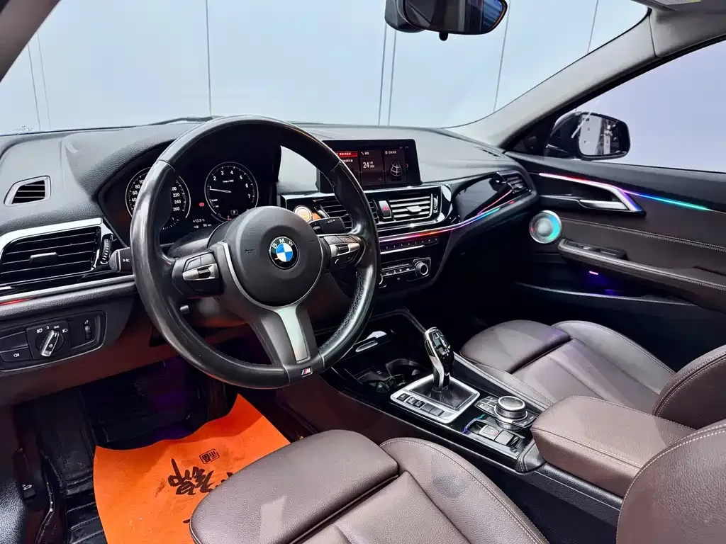 BMW 1 Series 2021 из CN, фото 8