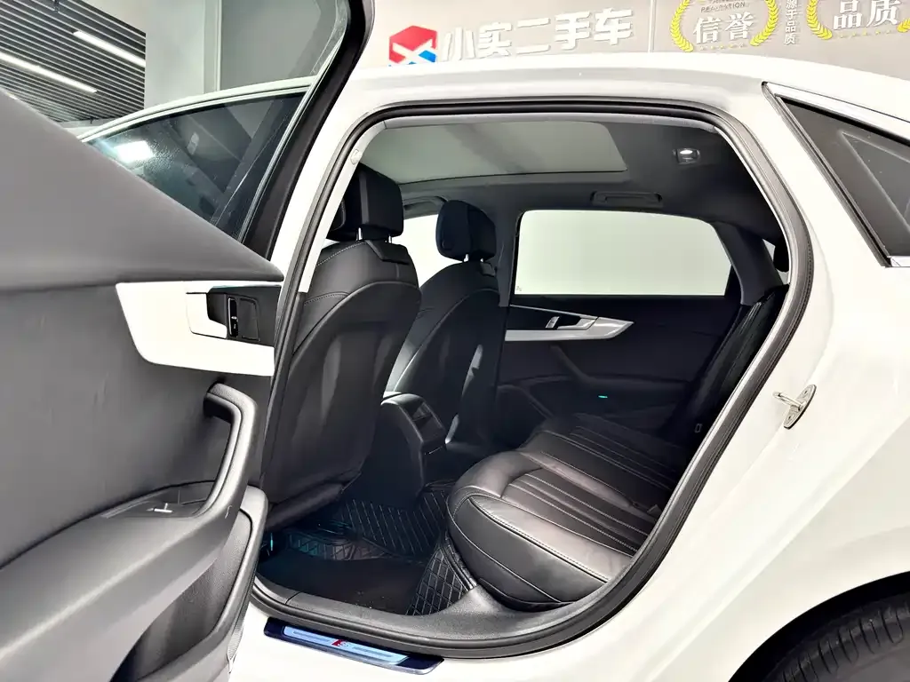 Audi A4L 2024 из CN, фото 8
