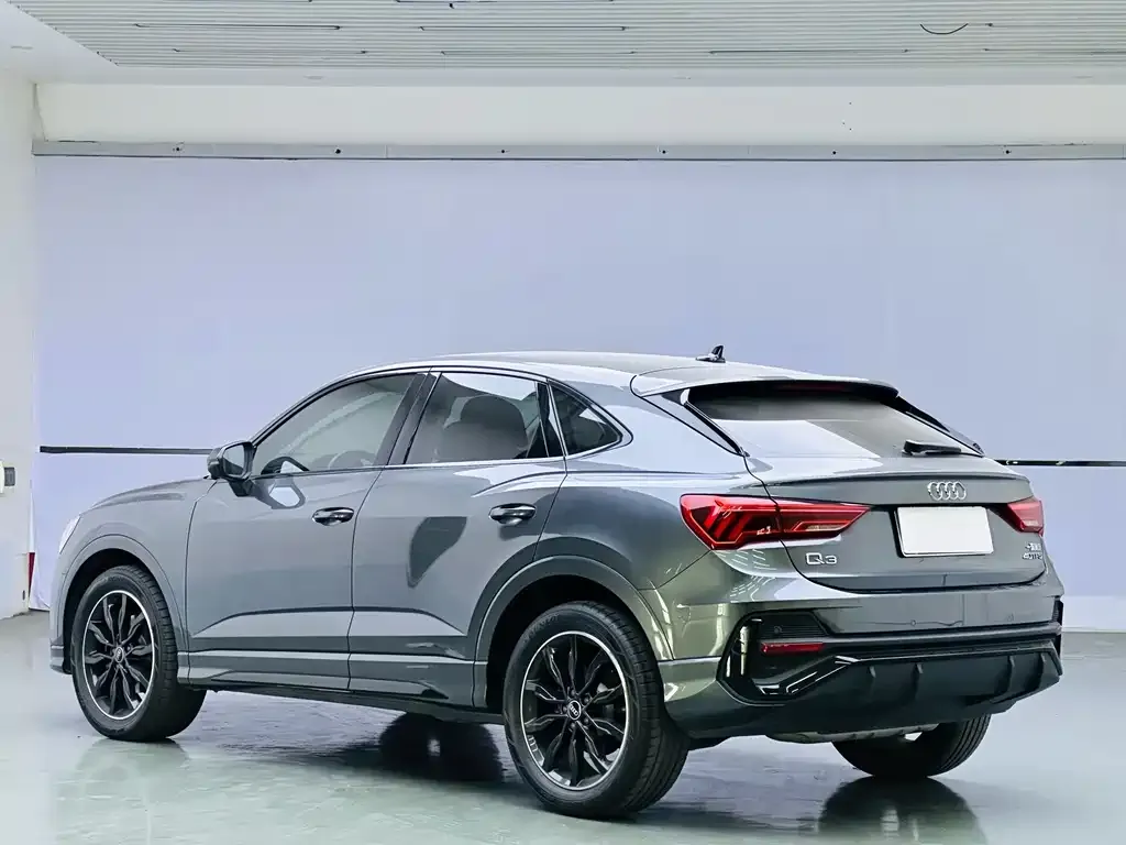 Audi Q3 Sportback 2021 из CN, фото 3