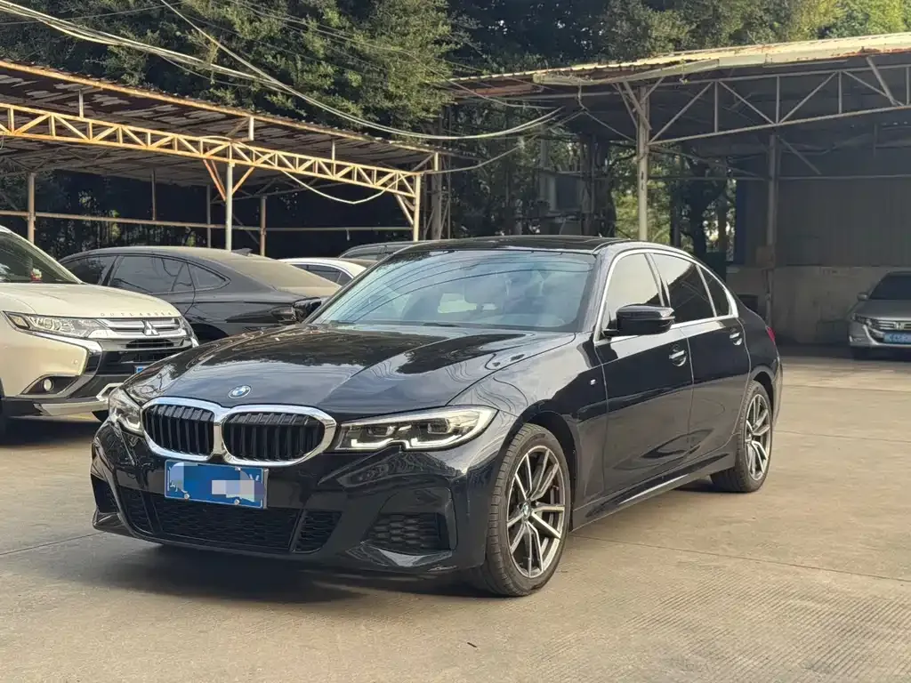 BMW 3 Series 2021 из CN, фото 1