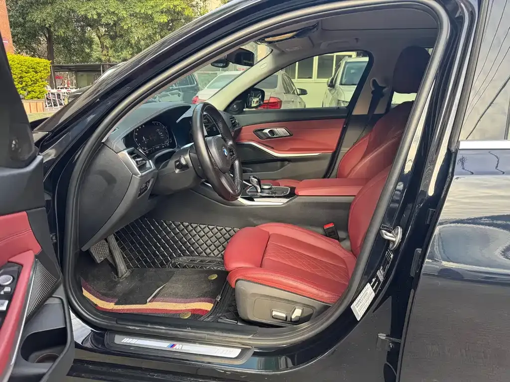 BMW 3 Series 2021 из CN, фото 4