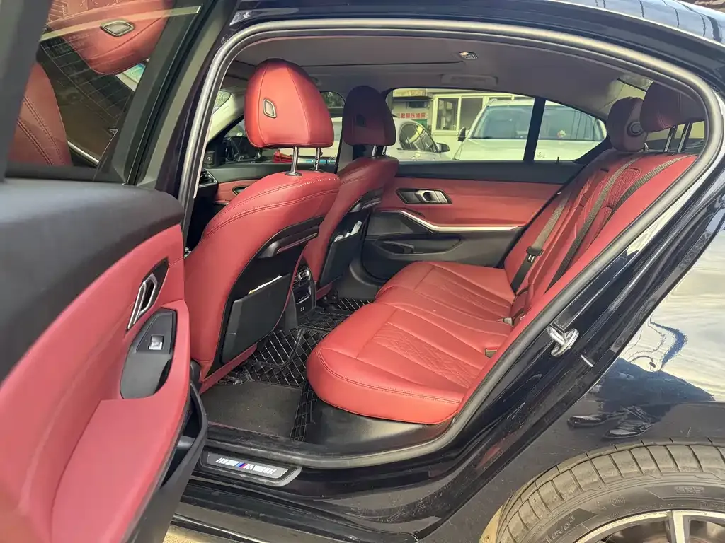 BMW 3 Series 2021 из CN, фото 9