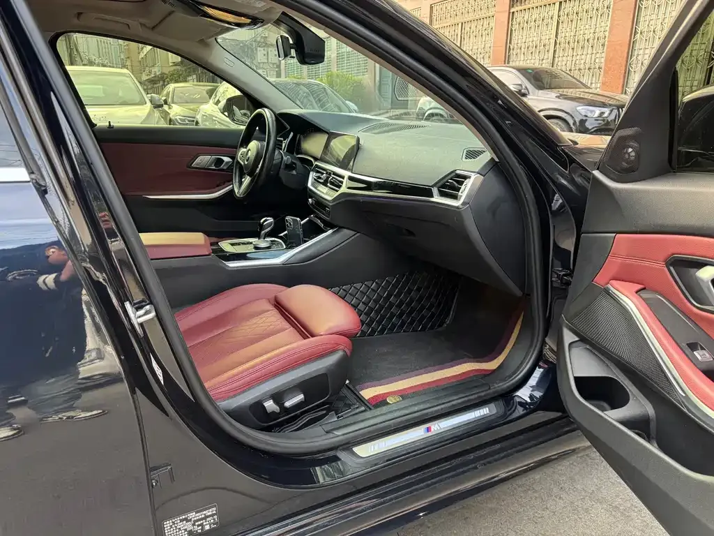 BMW 3 Series 2021 из CN, фото 7