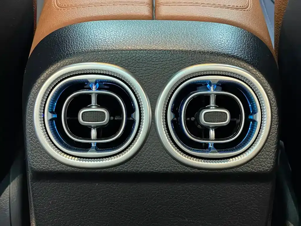 Mercedes-Benz C-Class 2024 из CN, фото 7