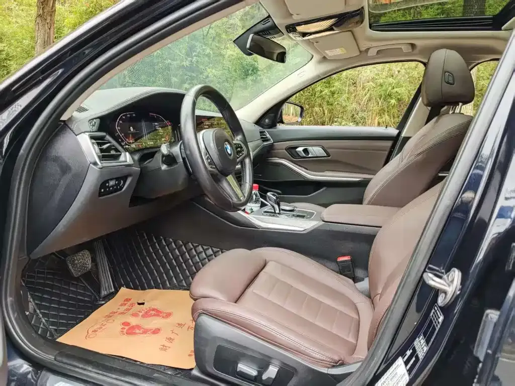 BMW 3 Series 2021 из CN, фото 7