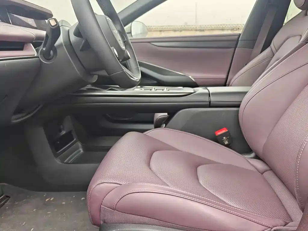 Xiaomi SU7 2025 из CN, фото 3