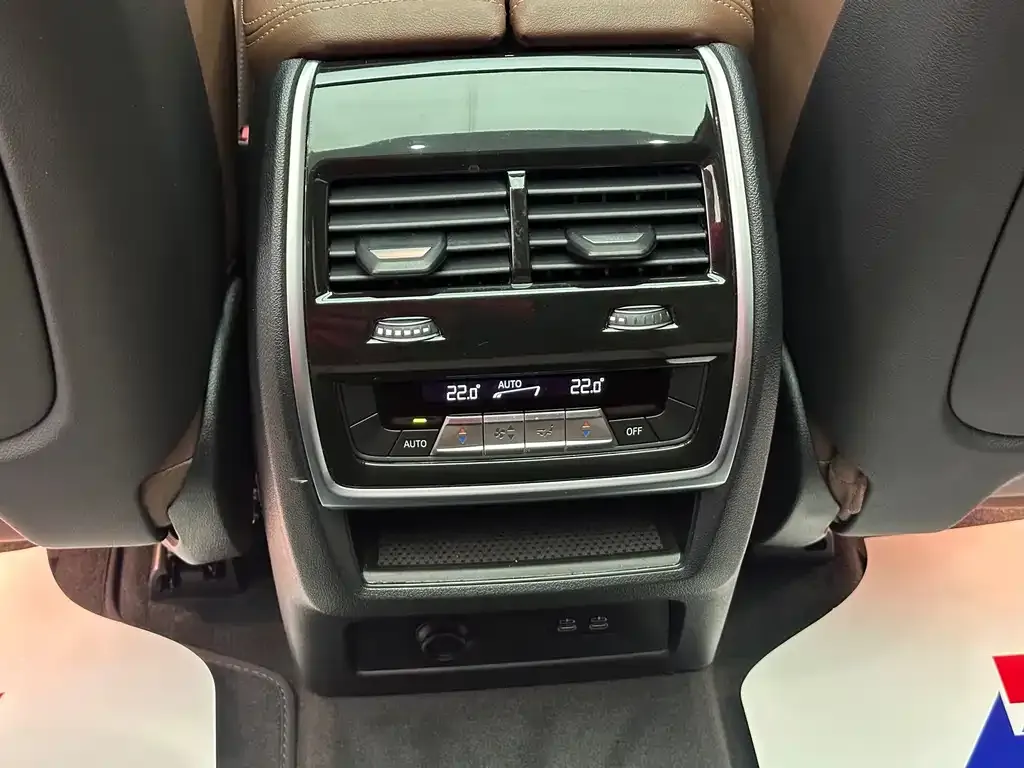 BMW X7 2023 из CN, фото 4
