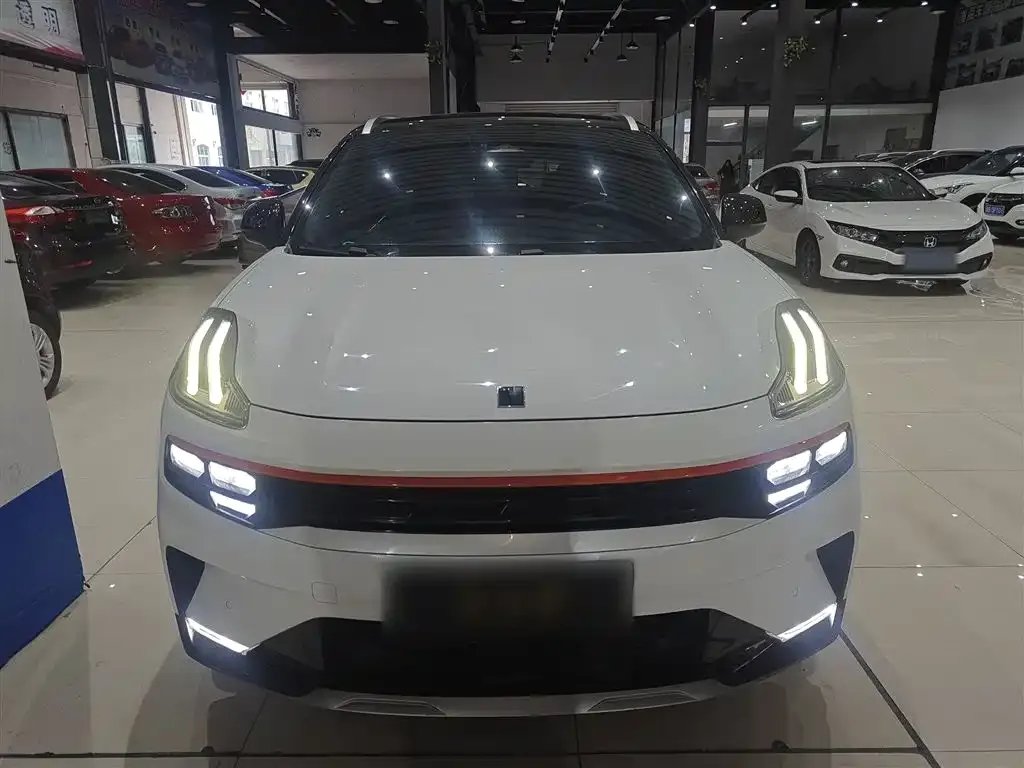 Lynk & Co 06 2021 из CN, фото 3