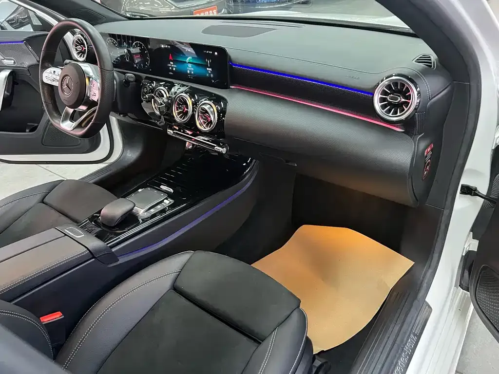 Mercedes-Benz A-Class 2021 из CN, фото 8