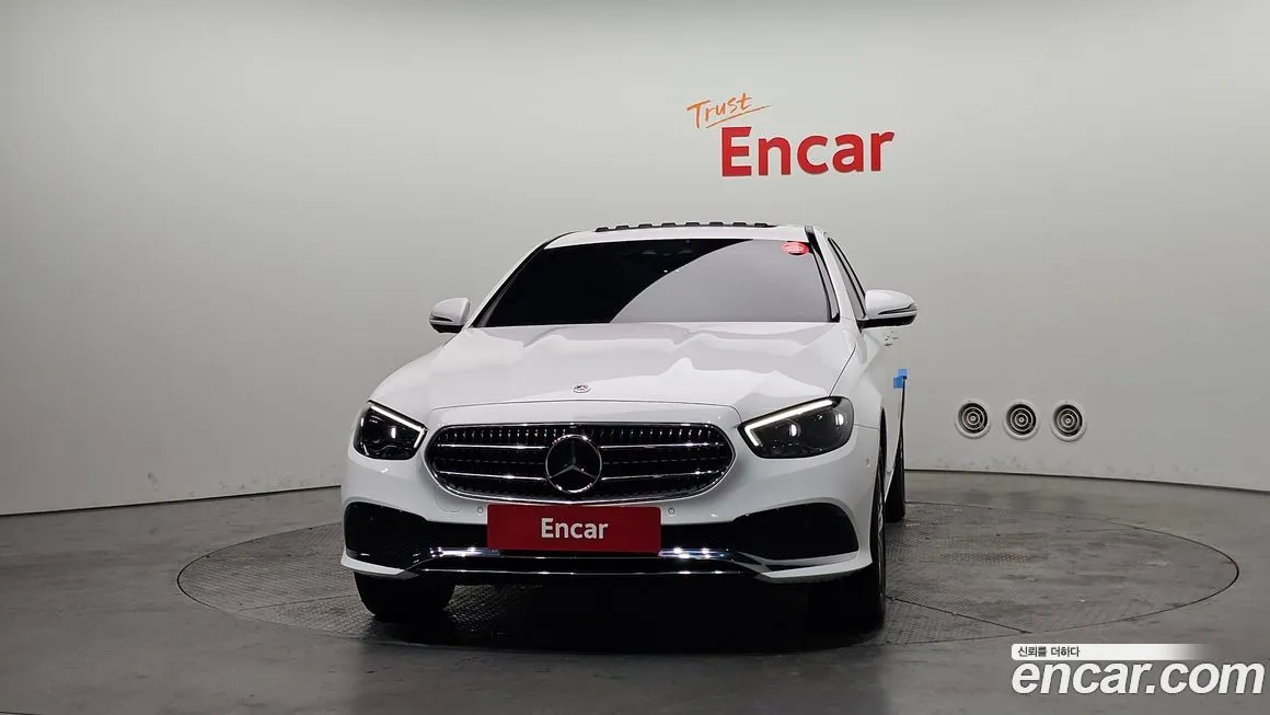 Mercedes-Benz E-Class 2022 из KR, фото 2