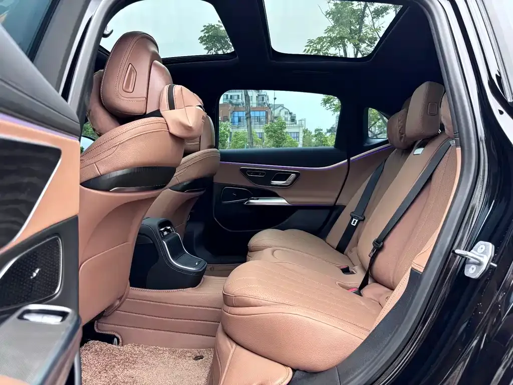 Mercedes-Benz E-Class 2024 из CN, фото 7
