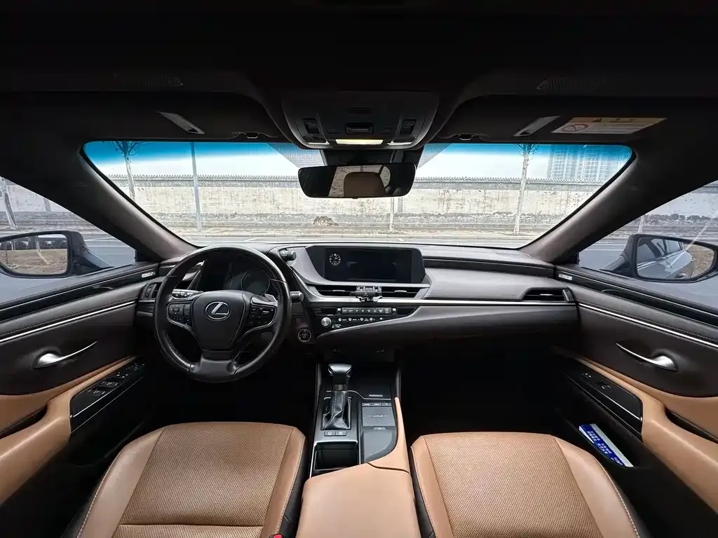 Lexus ES 2021 из CN, фото 8