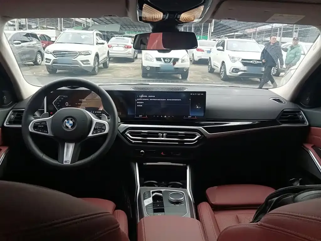 BMW 3 Series 2024 из CN, фото 2