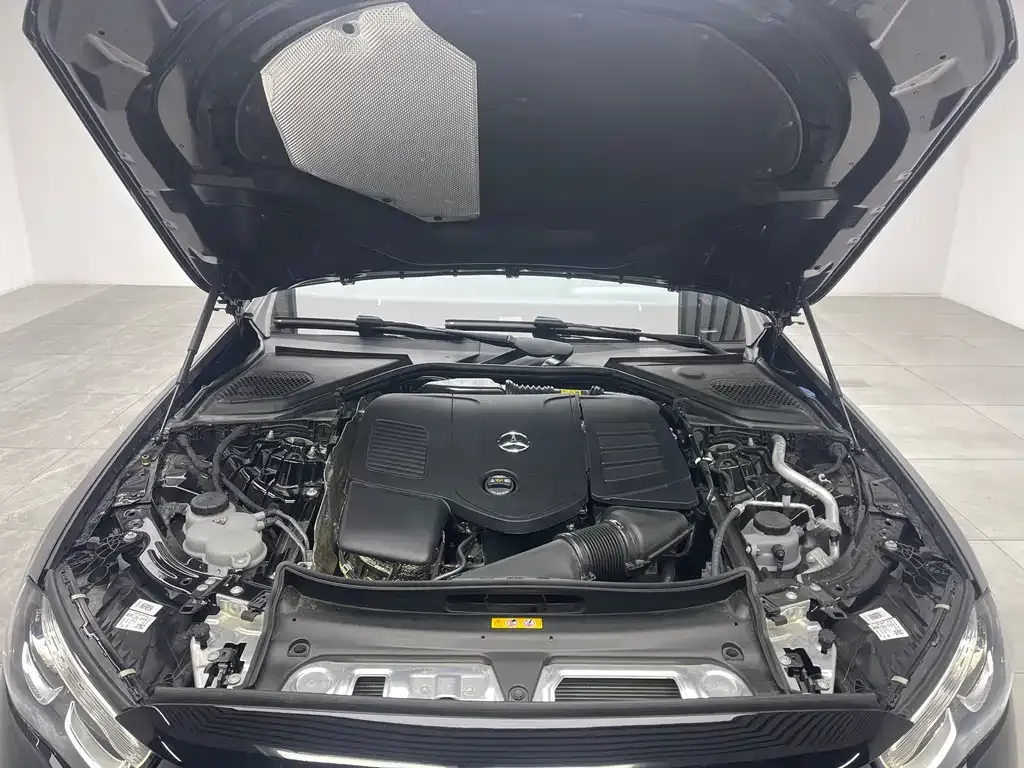 Mercedes-Benz E-Class 2025 из CN, фото 10