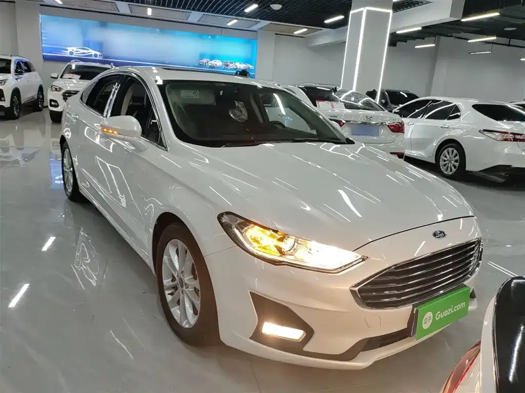 Ford Mondeo 2022 из CN, фото 8
