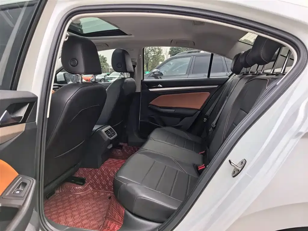 Volkswagen Bora 2024 из CN, фото 6