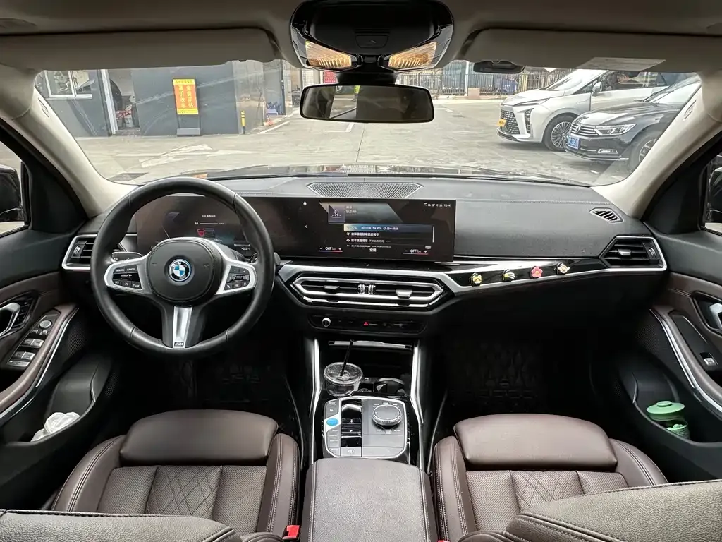 BMW i3 2023 из CN, фото 2
