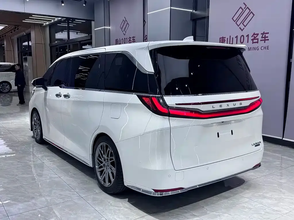 Lexus LM 2025 из CN, фото 9