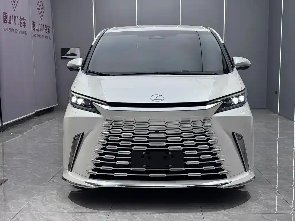 Lexus LM 2025 из CN, фото 4