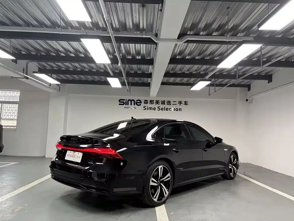 Audi A7L — фото 4