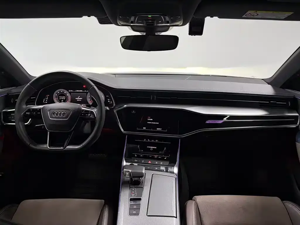 Audi A7L — фото 5