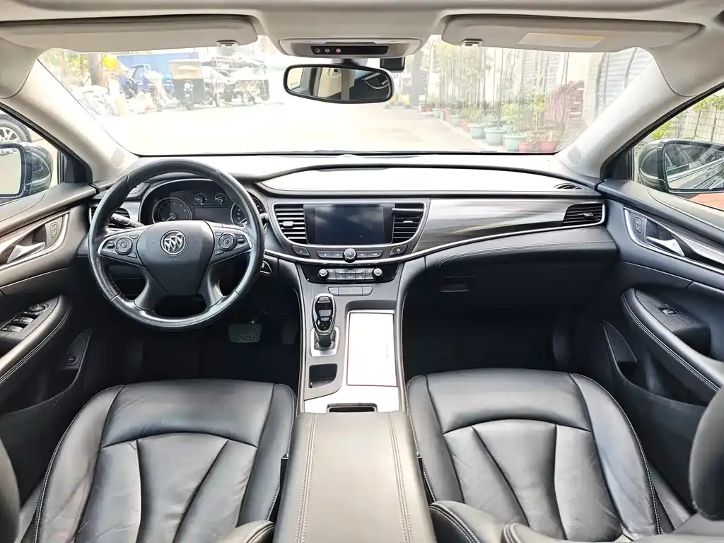 Buick LaCrosse 2021 из CN, фото 2