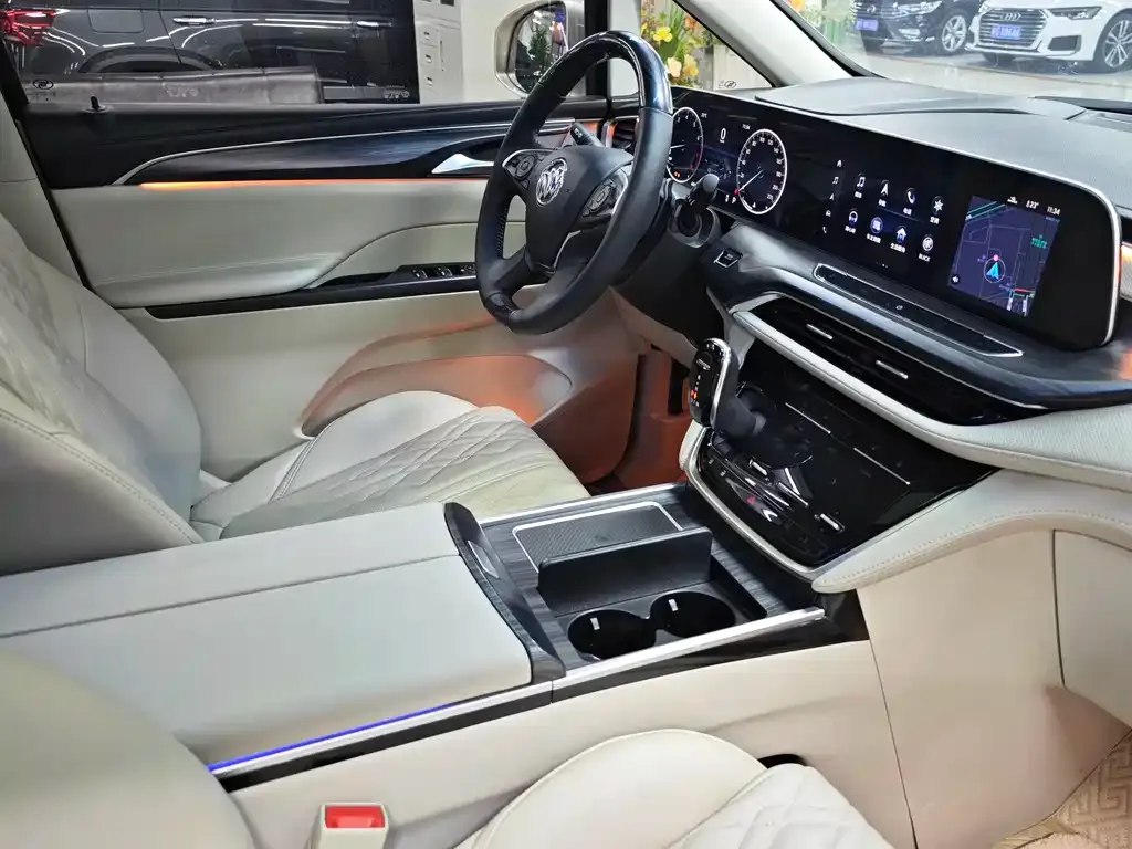 Buick GL8 2022 из CN, фото 3