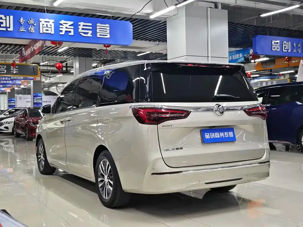 Buick GL8 2022 из CN, фото 6