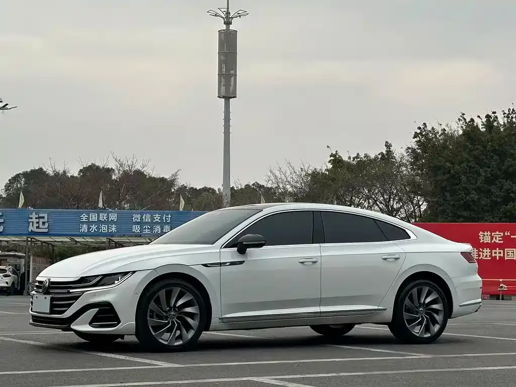 Volkswagen CC 2024 из CN, фото 1