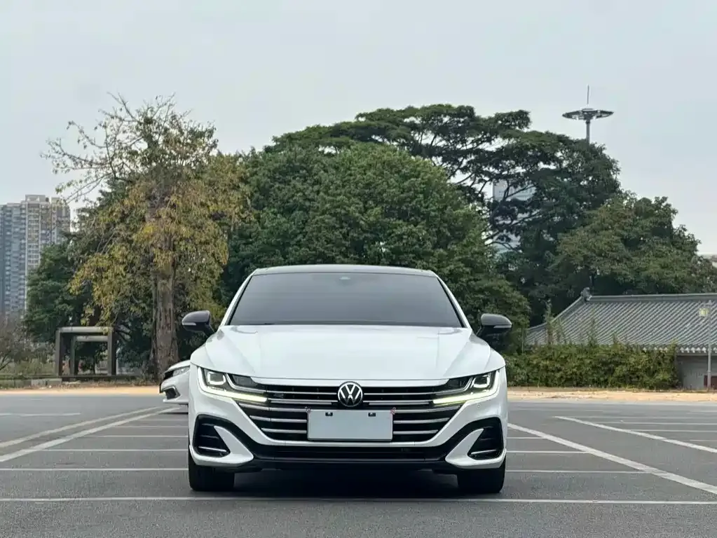 Volkswagen CC 2024 из CN, фото 10