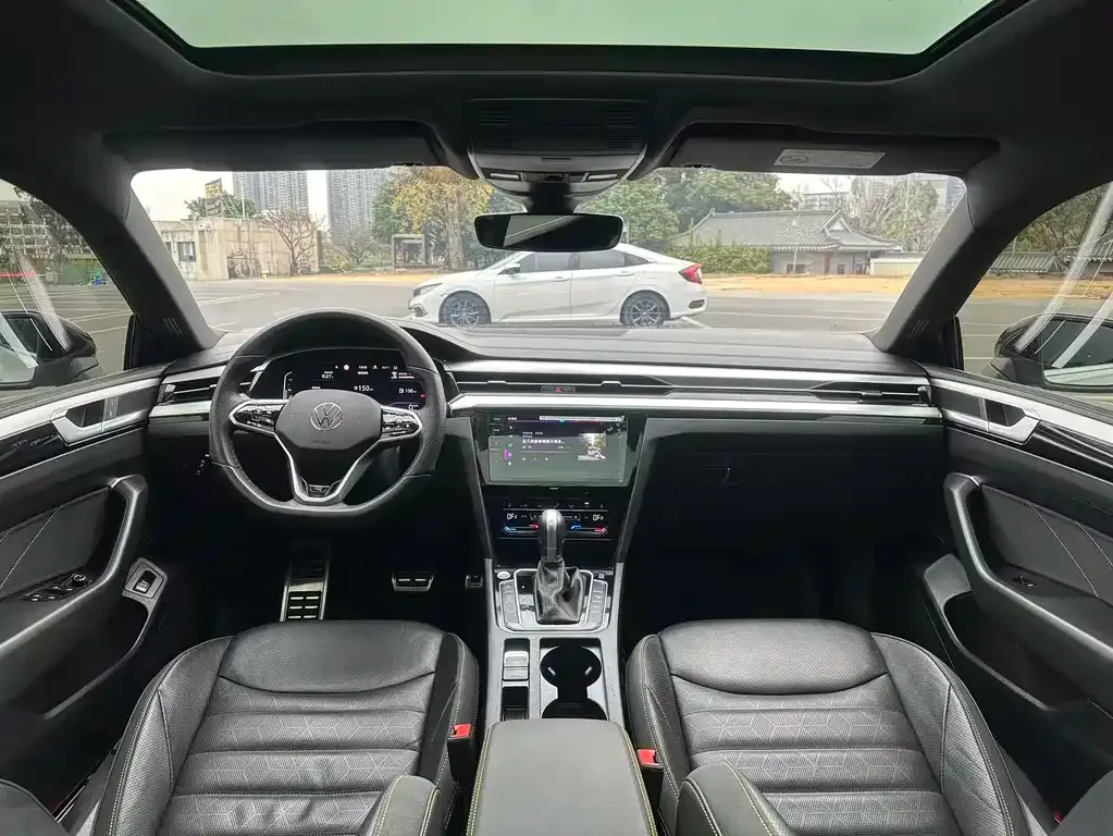 Volkswagen CC 2024 из CN, фото 7