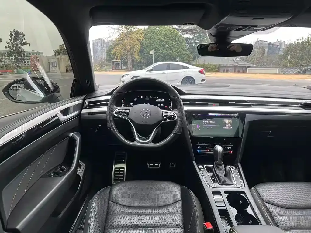 Volkswagen CC 2024 из CN, фото 4