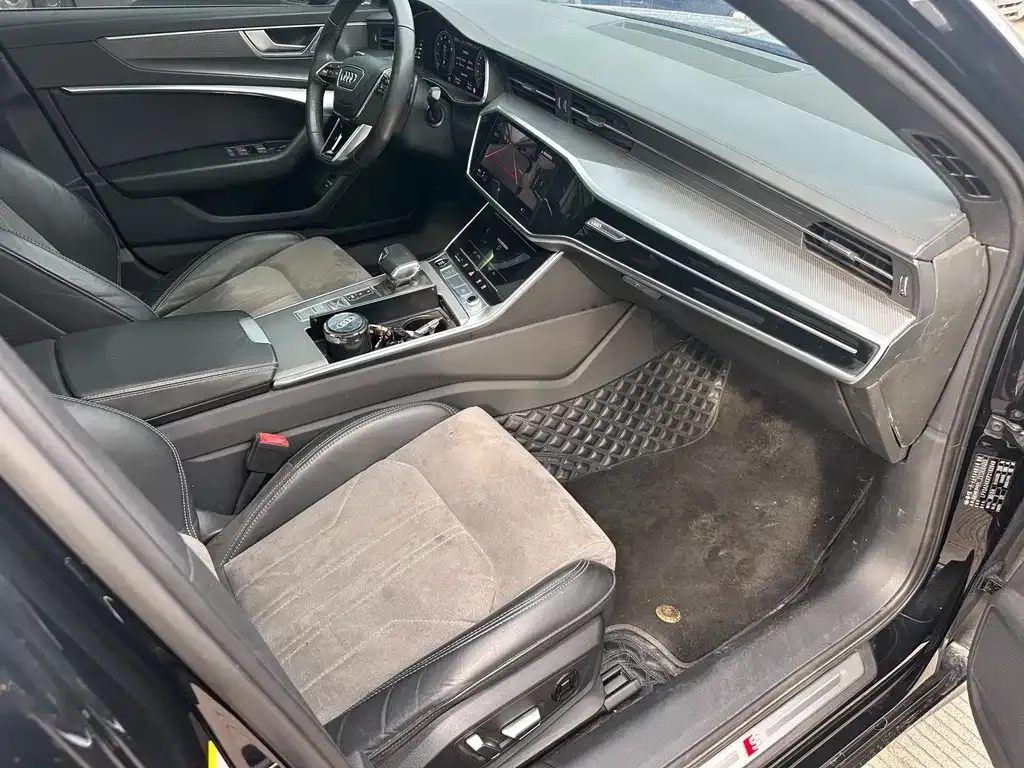 Audi A6L 2024 из CN, фото 7