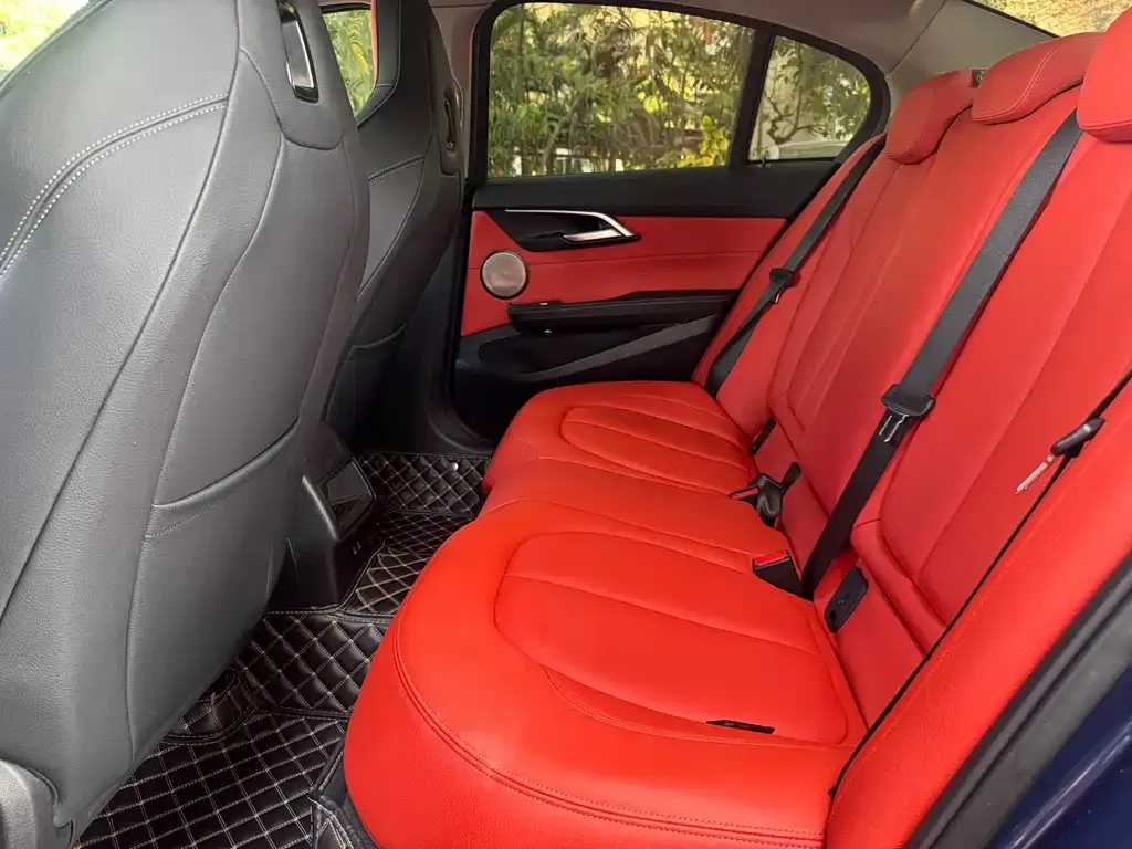 BMW 1 Series 2022 из CN, фото 9