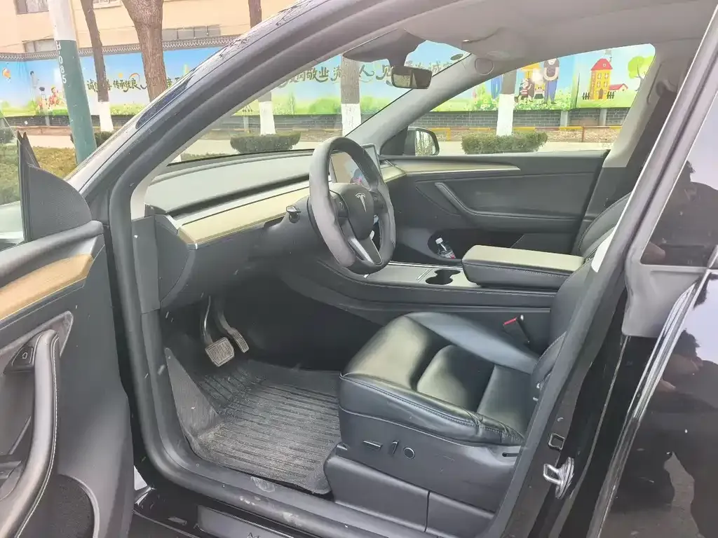 Tesla Model Y 2022 из CN, фото 2