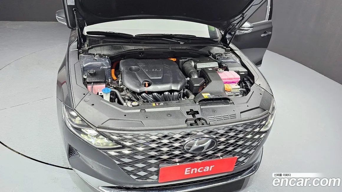 Hyundai Grandeur 2022 из KR, фото 2