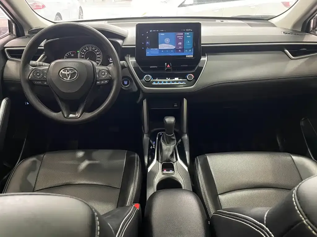 Toyota Corolla Cross 2022 из CN, фото 3